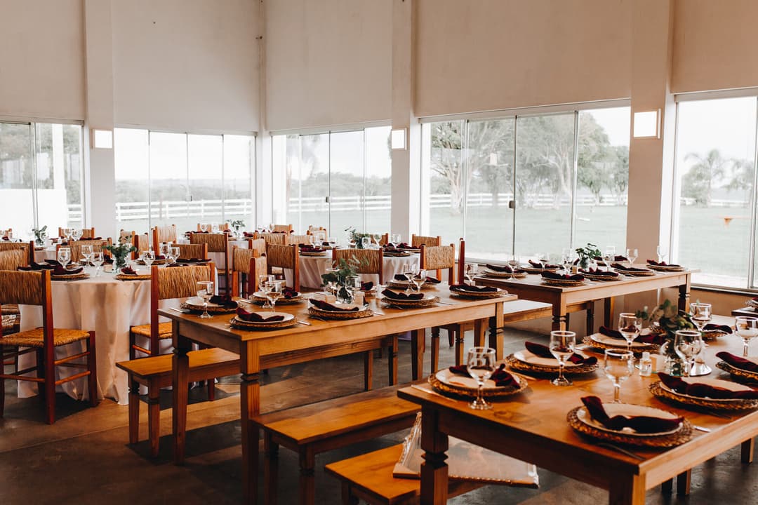 Salão de eventos montado para a recepção